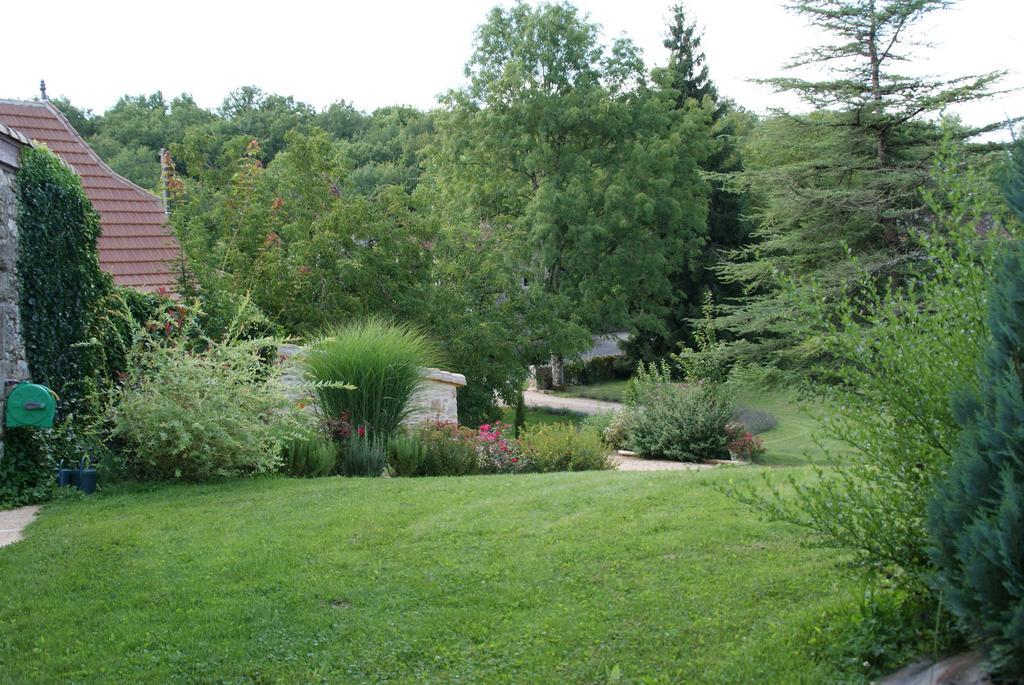 Au Mas De Gamet Bed and Breakfast Théminettes Exteriör bild