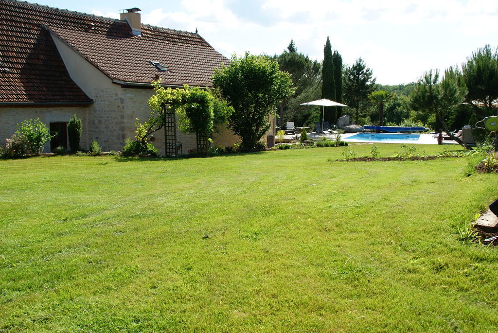Au Mas De Gamet Bed and Breakfast Théminettes Exteriör bild